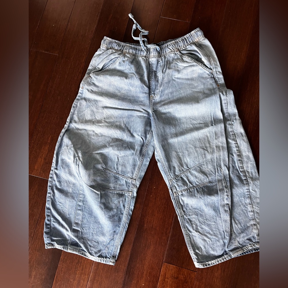 GAP light blue denim barrel jean with tie waist